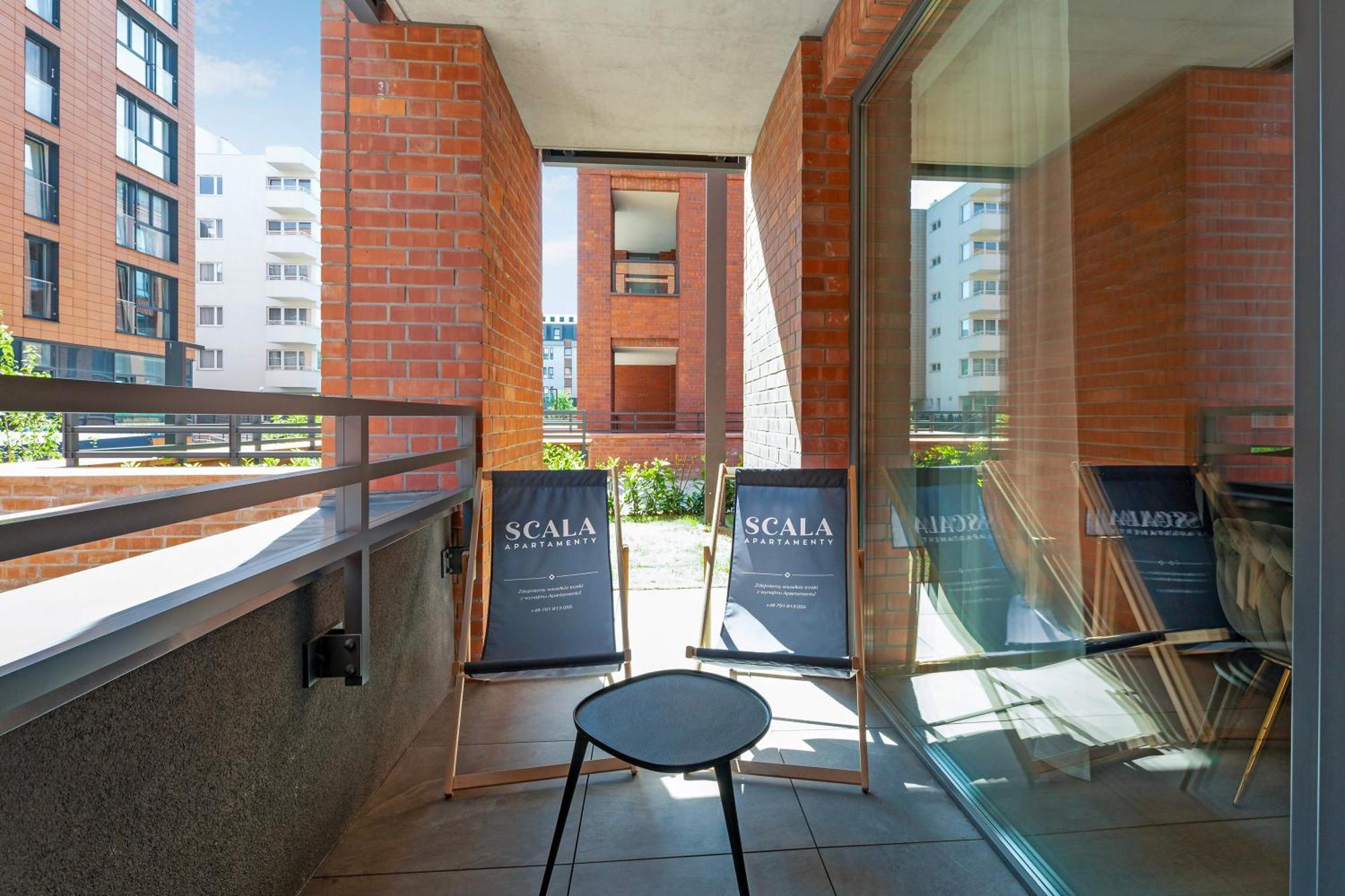 Scala 60H City Center Premium Apartments With Parking By Lion Apartments 格但斯克 外观 照片