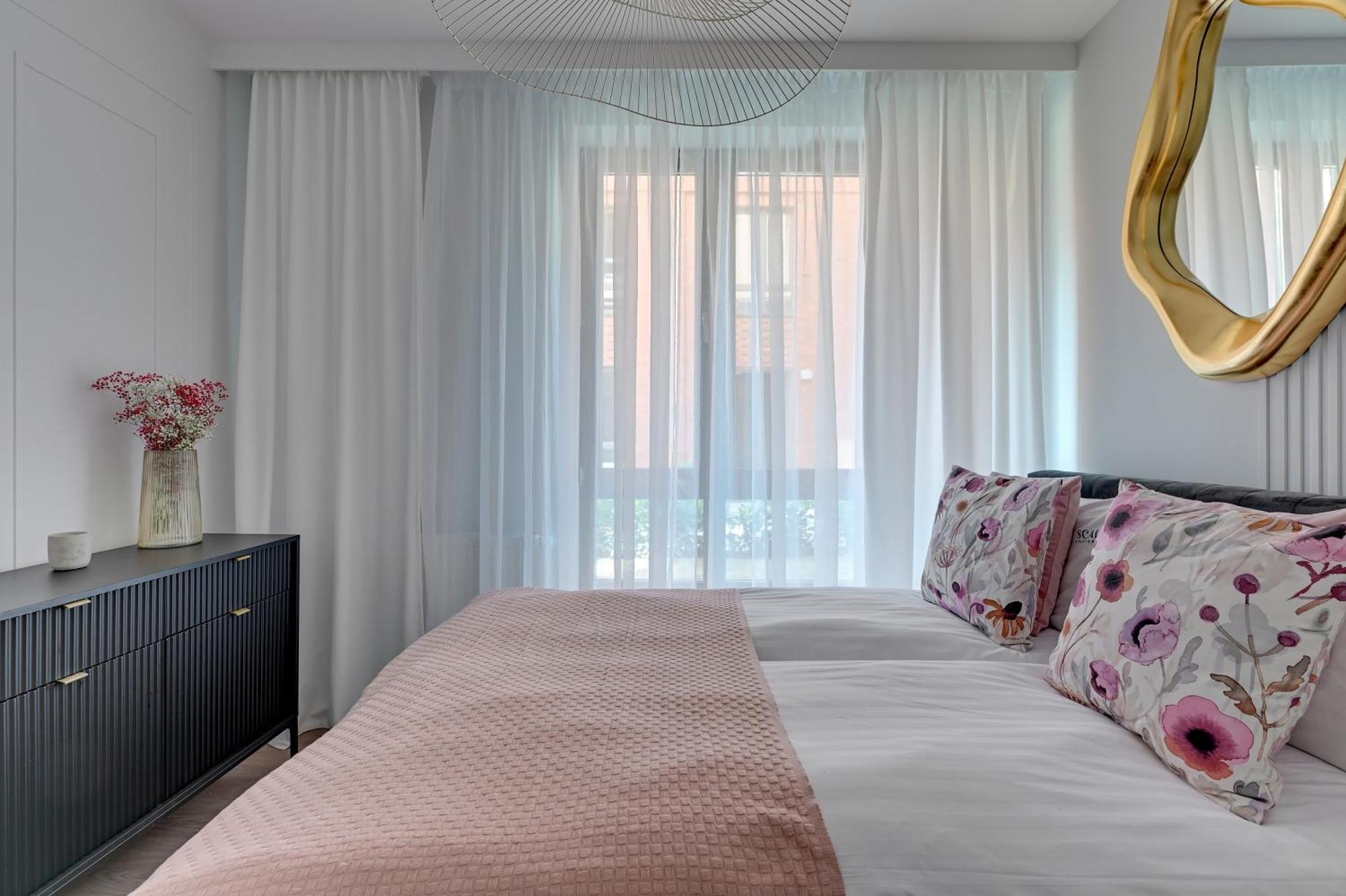 Scala 60H City Center Premium Apartments With Parking By Lion Apartments 格但斯克 外观 照片
