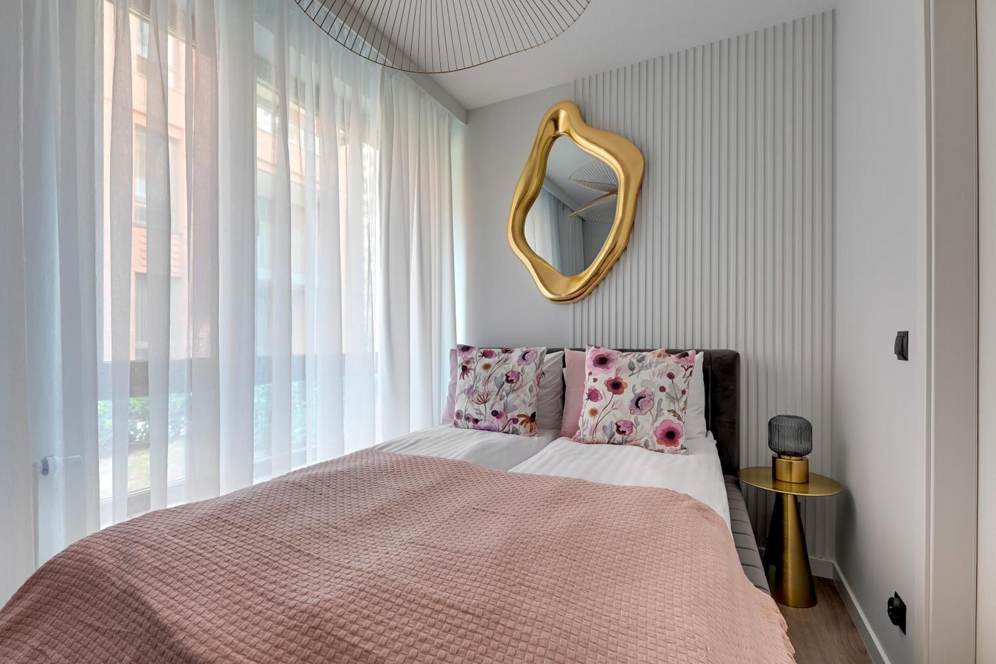 Scala 60H City Center Premium Apartments With Parking By Lion Apartments 格但斯克 外观 照片